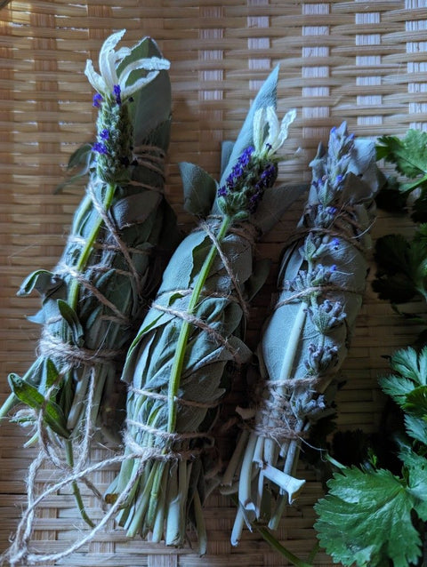Custom-Made Herb Bundle